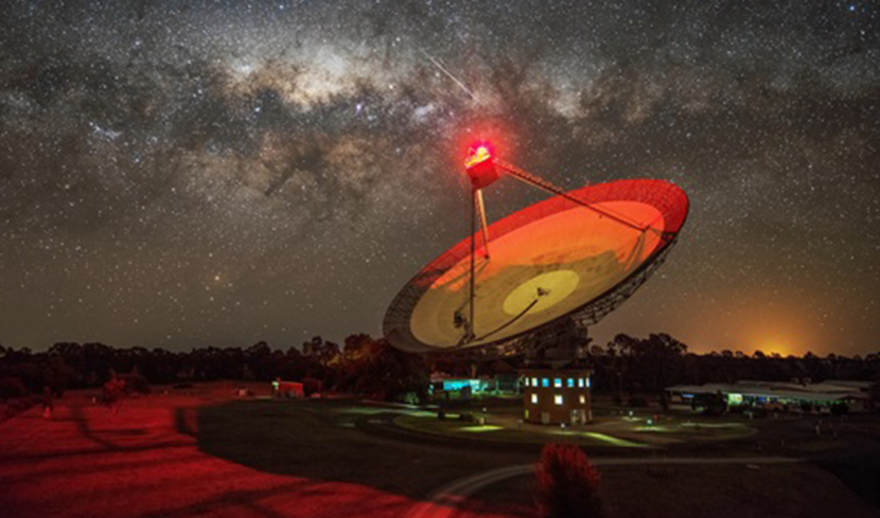 CSIRO Parkes telescope Parkes night news